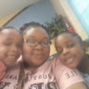 Meet your Posher, Deandreia